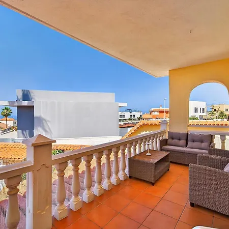 Spacious Victoria Heated Pool Vila Callao Salvaje