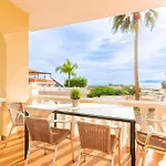 Spacious Victoria Heated Pool Callao Salvaje