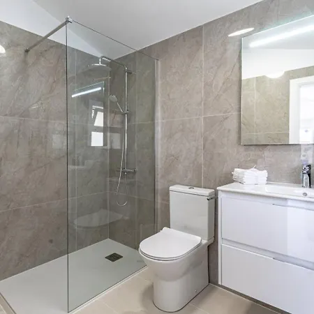 Вилла Spacious Victoria Heated Pool Кальяо-Сальвахе