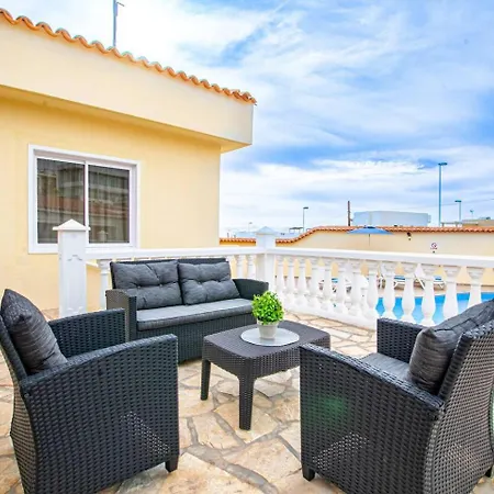 Spacious Victoria Heated Pool