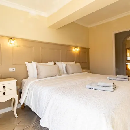 Spacious Victoria Heated Pool Вилла Кальяо-Сальвахе