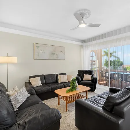 Spacious Victoria Heated Pool Villa
