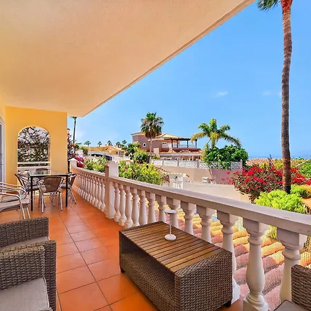 Spacious Victoria Heated Pool Villa Callao Salvaje