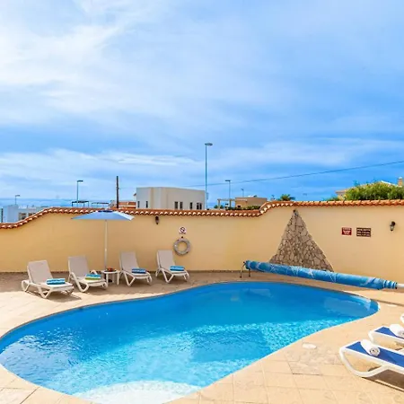 Spacious Victoria Heated Pool * Callao Salvaje