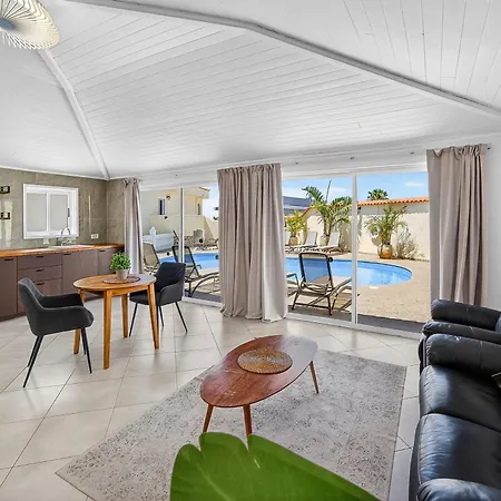 Villa Spacious Victoria Heated Pool Callao Salvaje